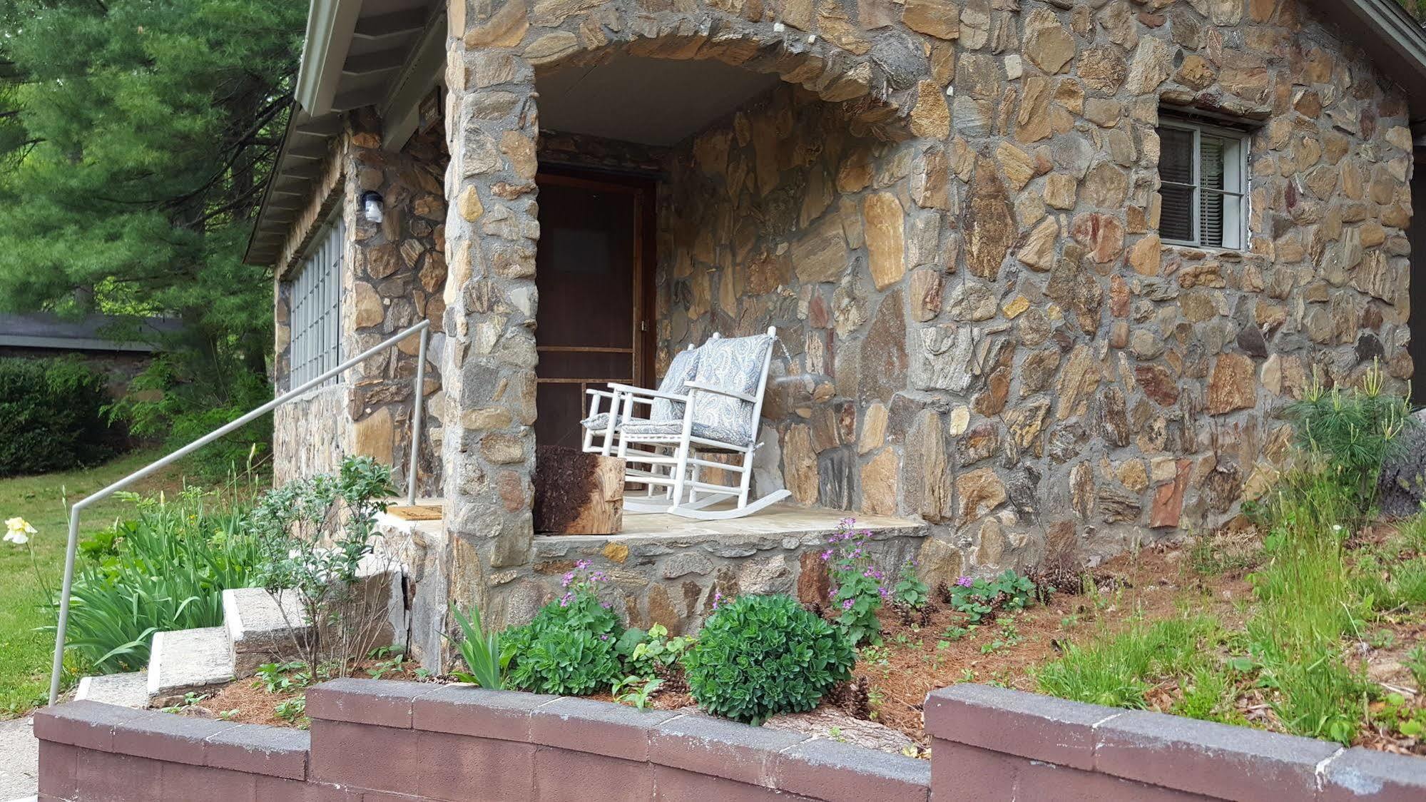 Отель Pisgah View Ranch Candler Экстерьер фото
